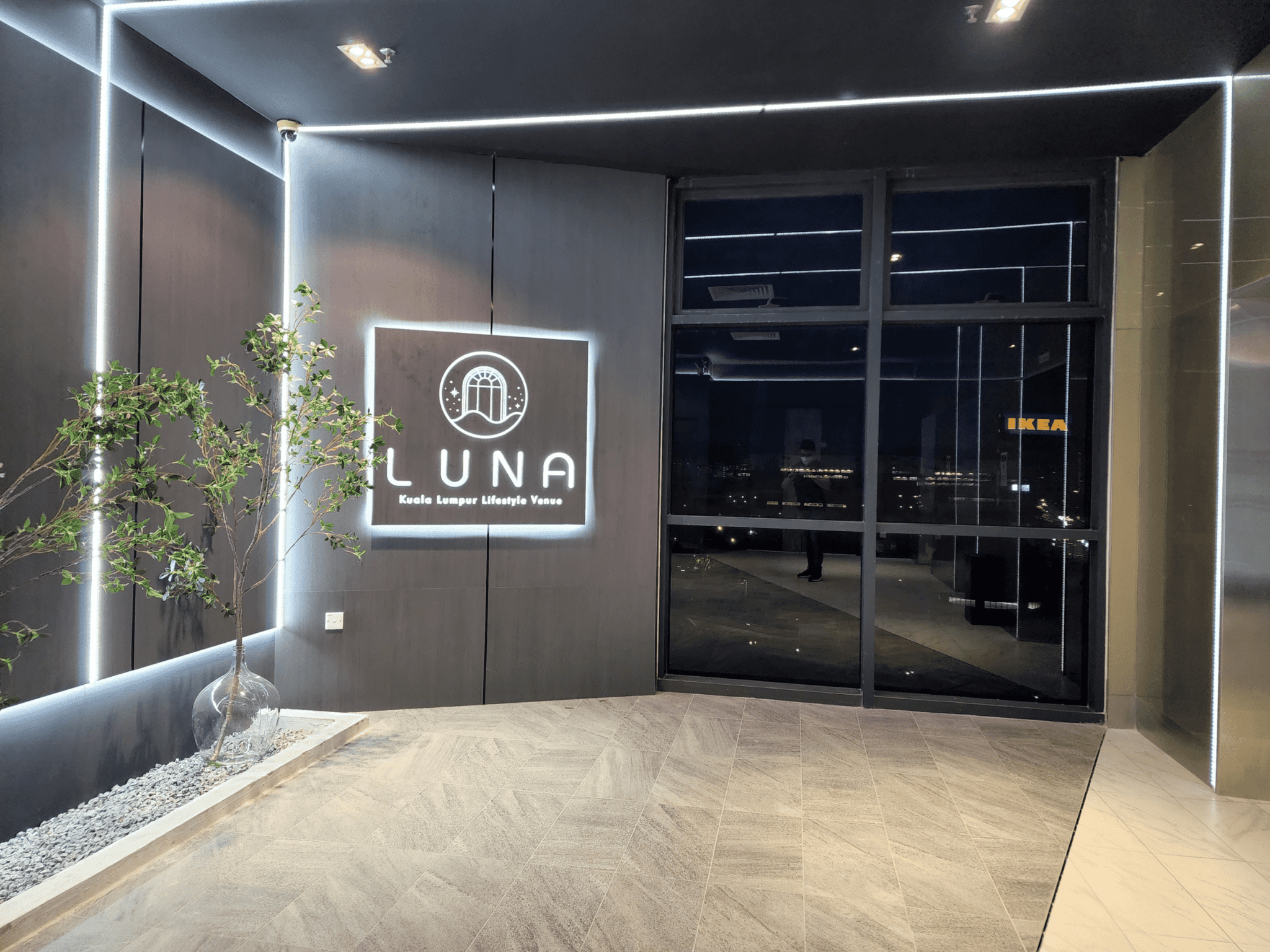 the luna hall 1